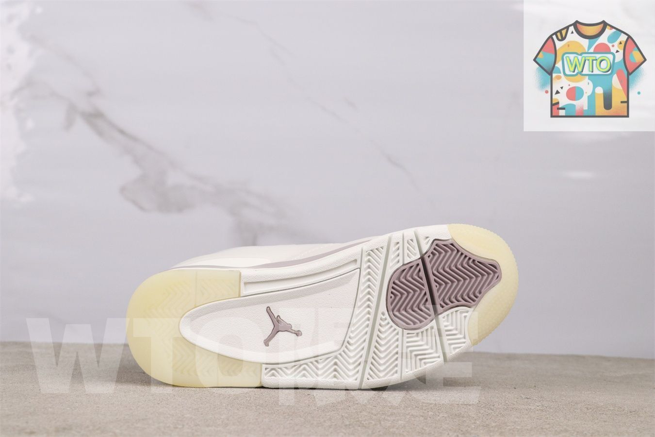 IB8862-141 ペールアイボリー