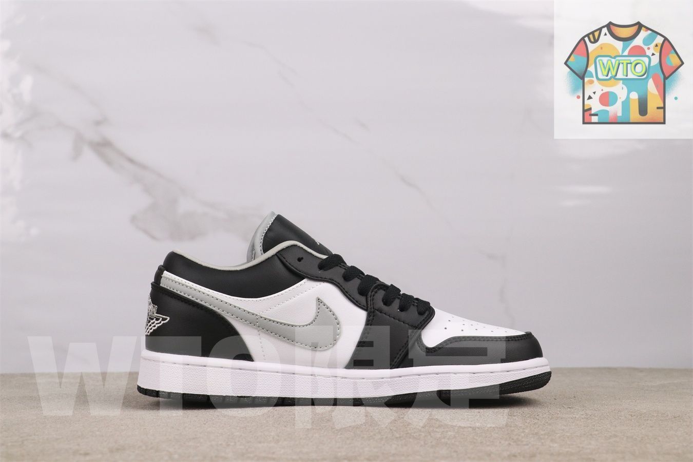 今日 Air Jordan エア ジョーダン ブラック ホワイト グレー AJ1 553558-040