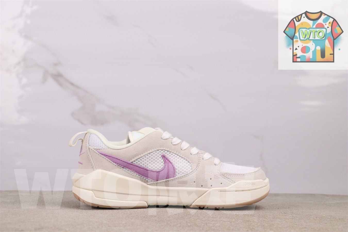 今日 Air Jordan エア ジョーダン CMFT Era クラシック エラ HQ0506-105