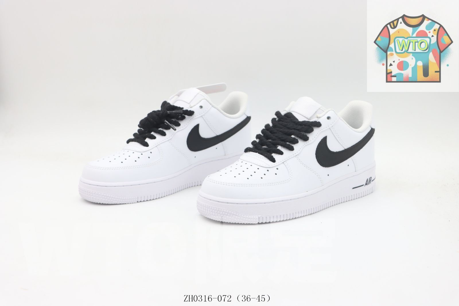 ロートップスケートシューズ ホワイト