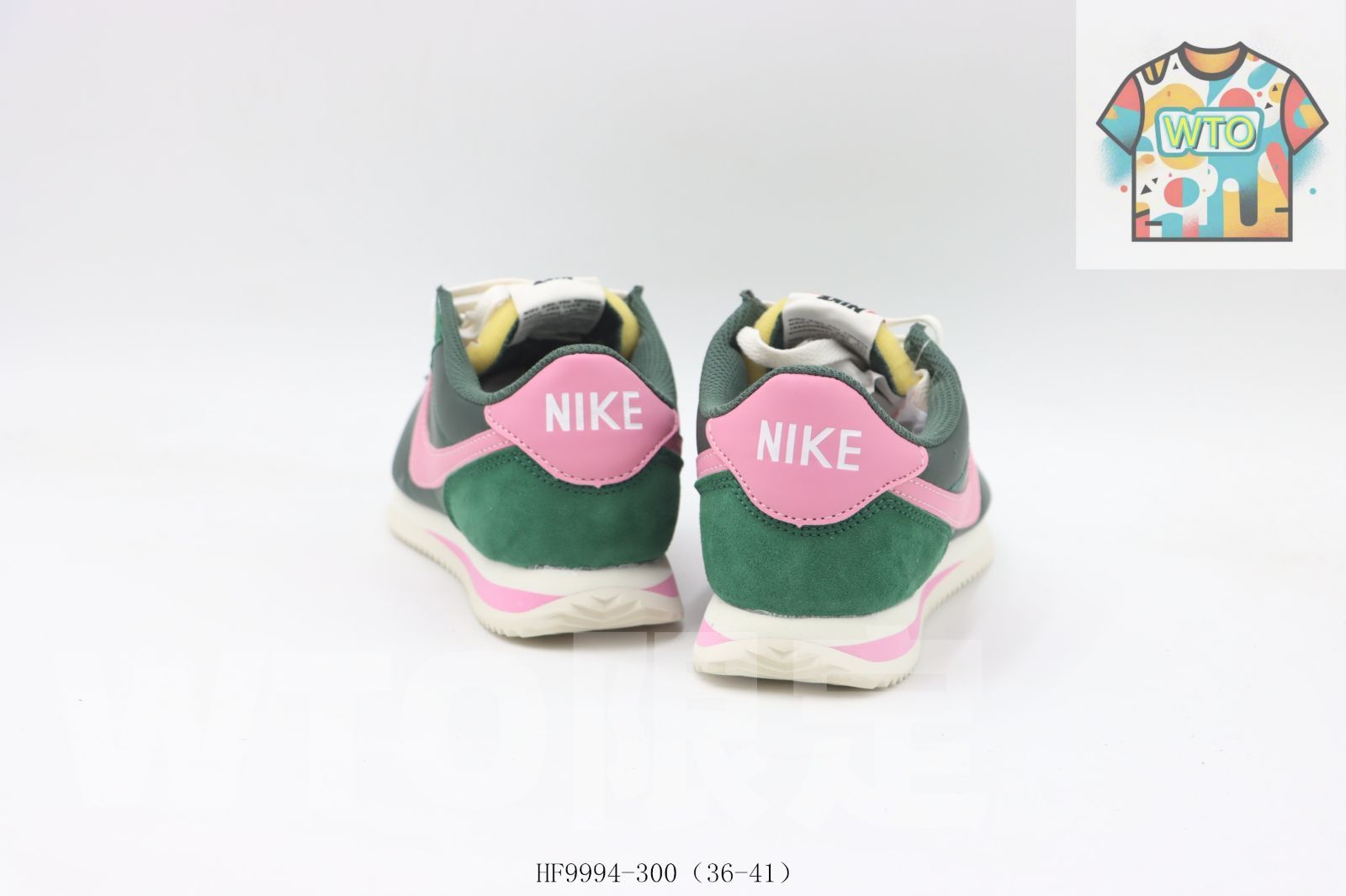 ランニングシューズ グリーンピンク