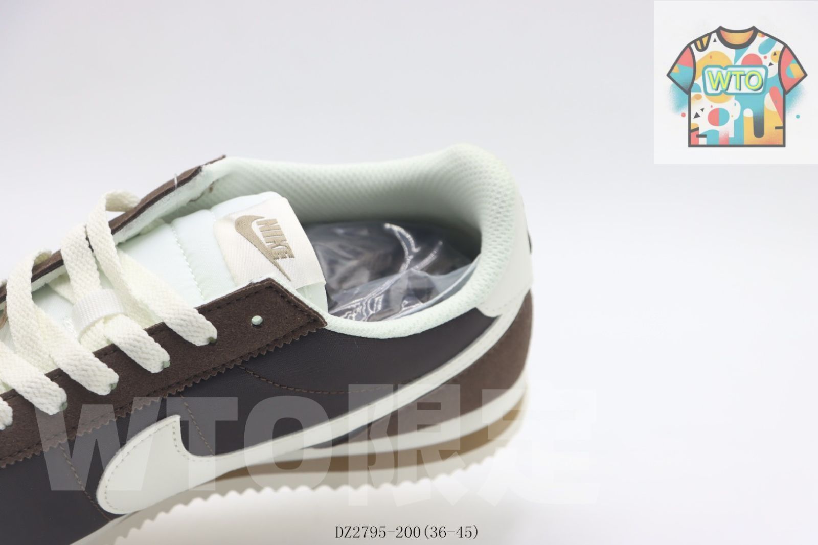 ランニングシューズ