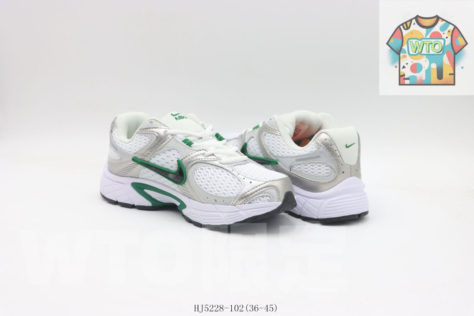 ランニングシューズ