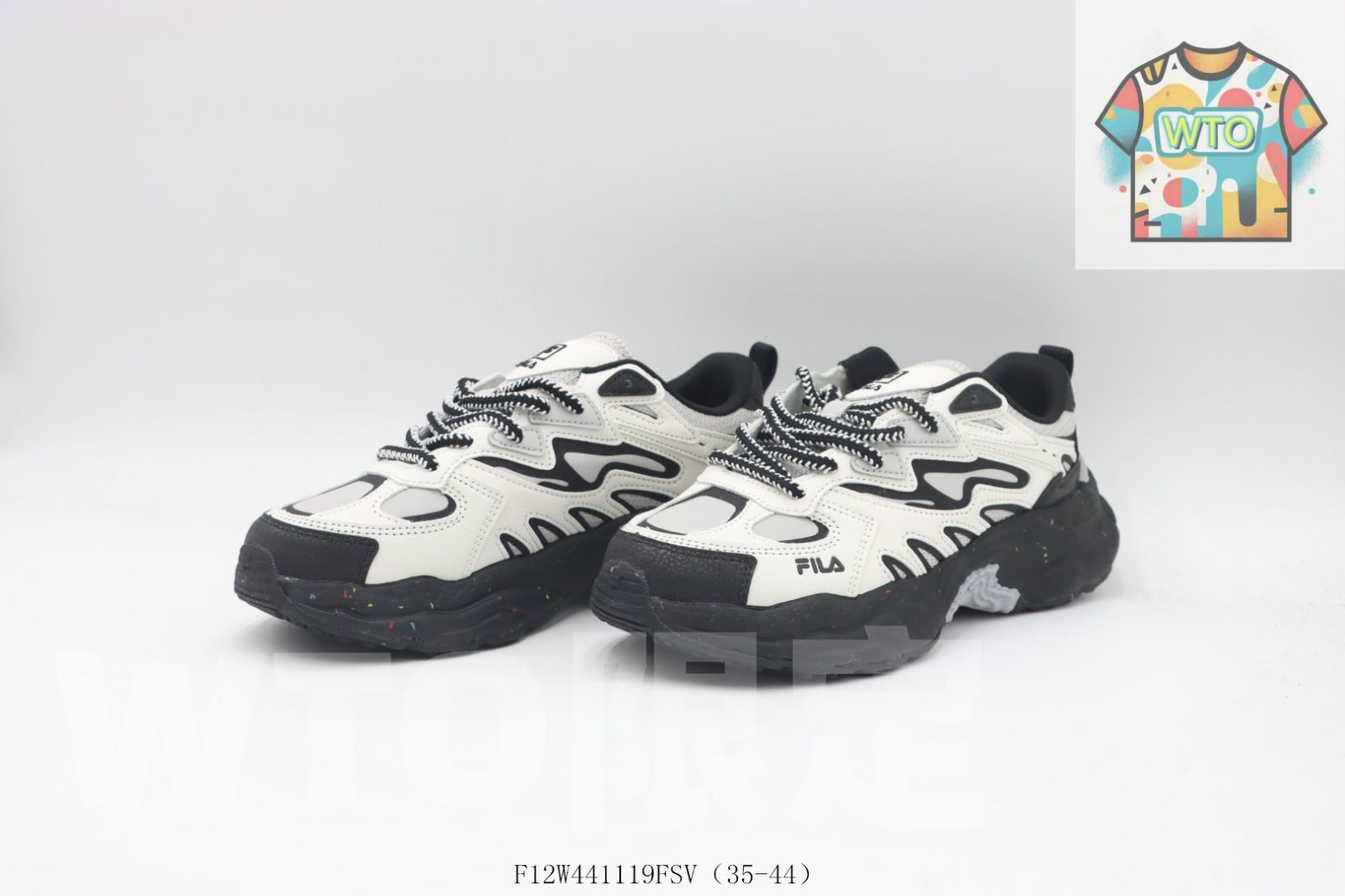 クランキースニーカー