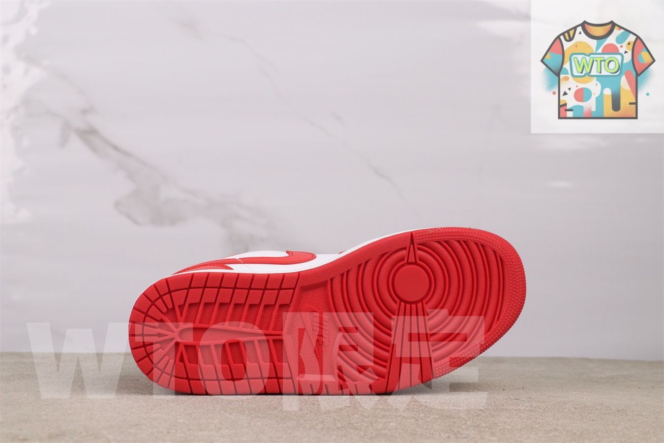 553558-166 ホワイトレッド-WTO輸入-SRU