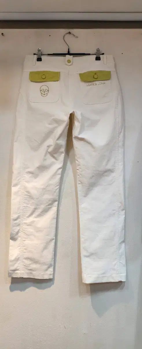 マークアンドロナ