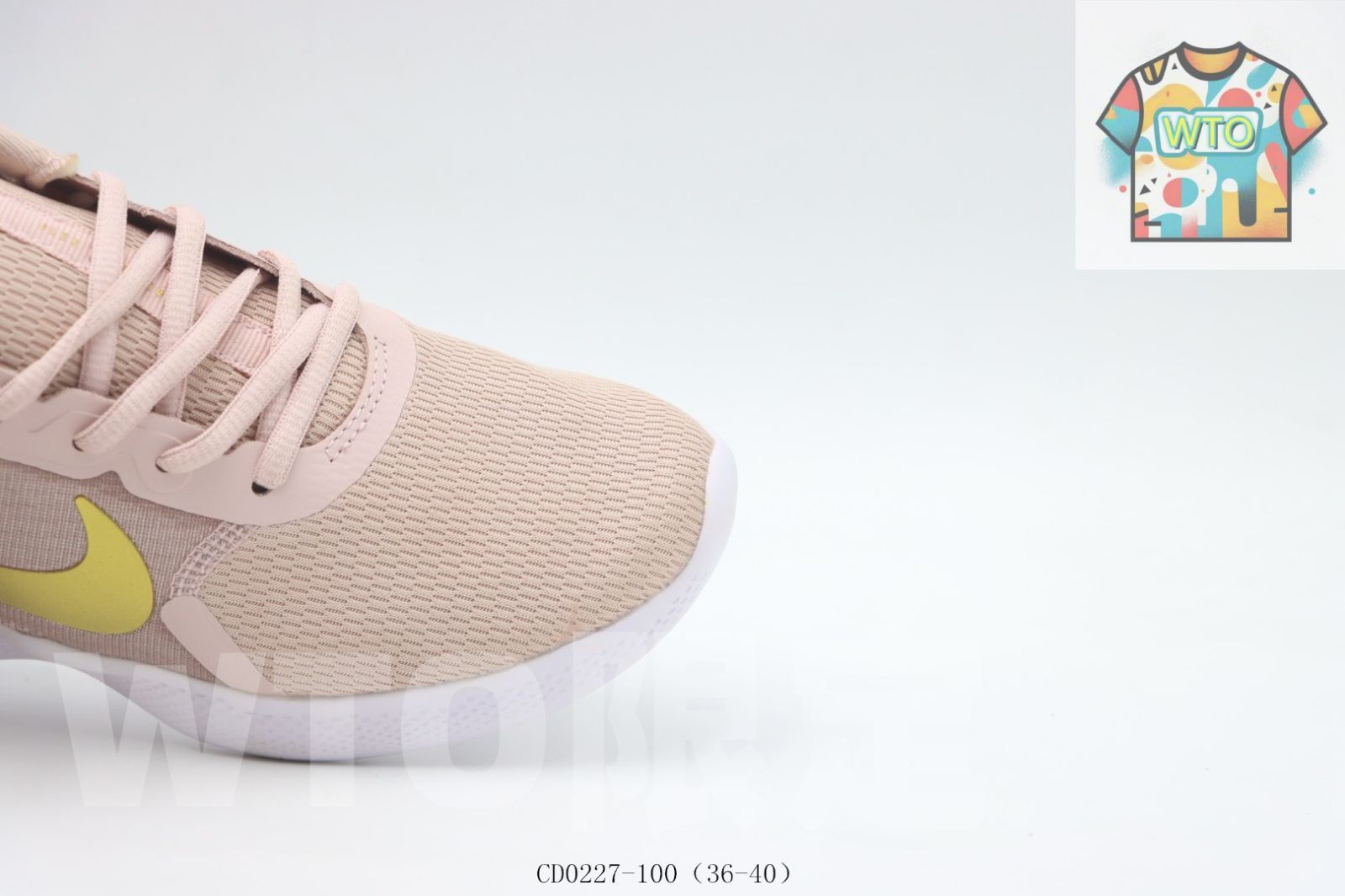 ランニングシューズ