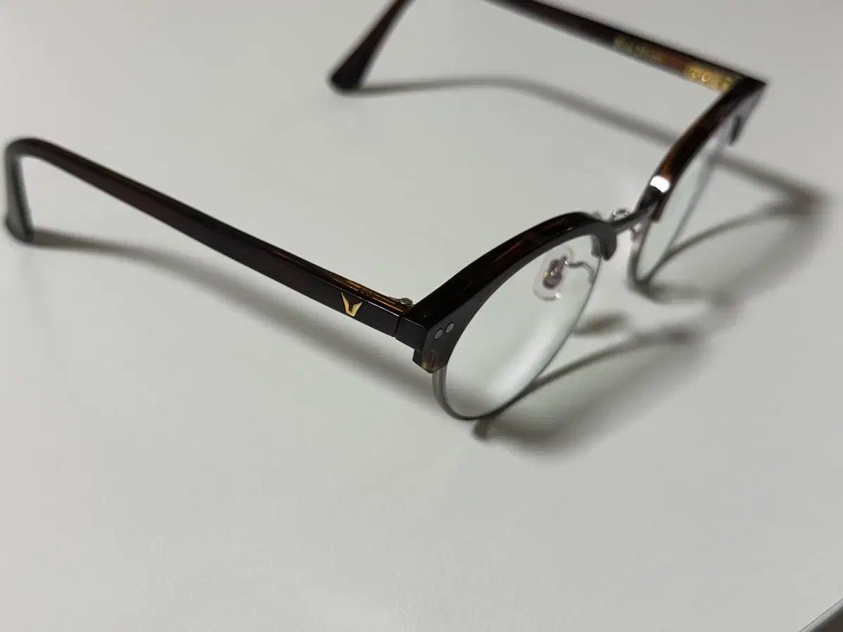 GENTLE MONSTER ブルー ムーン ブラウン WWW_SMP1DAWEKUDUS_SCH_ID