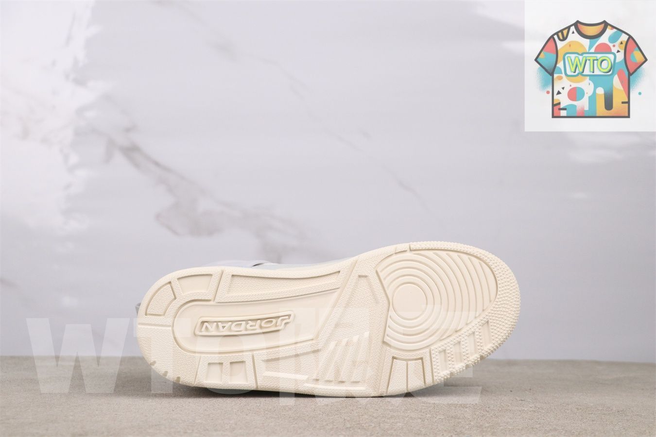  今日 AirJordanIB 4464-025エアジョーダンIB 4464-025スパイクフルオレッセントグレー-WTO輸入 スニーカー キッズシューズ