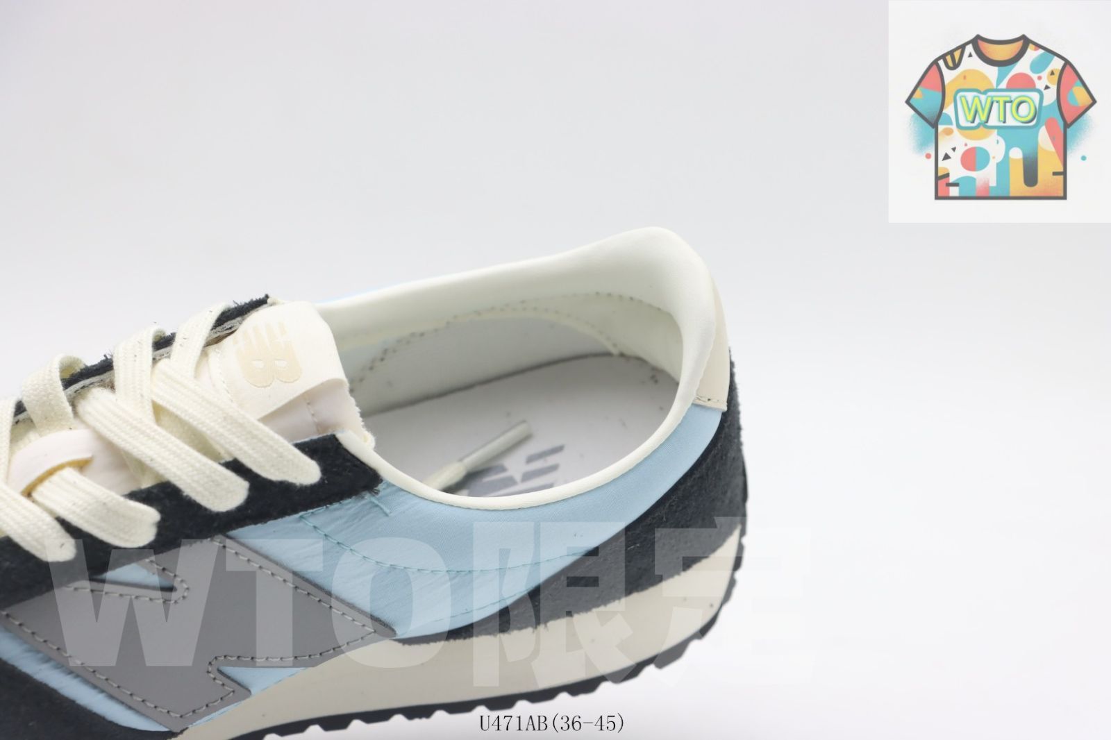 ブラック ブルー