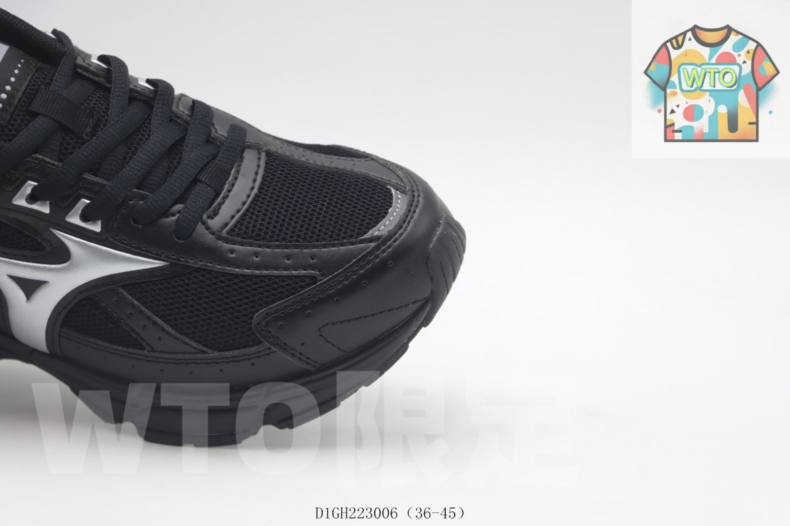 WTO通販 ミズノのランニングシューズ ブラック＆シルバー -WTO輸入-TSK 38 安心仕様 スニーカー 