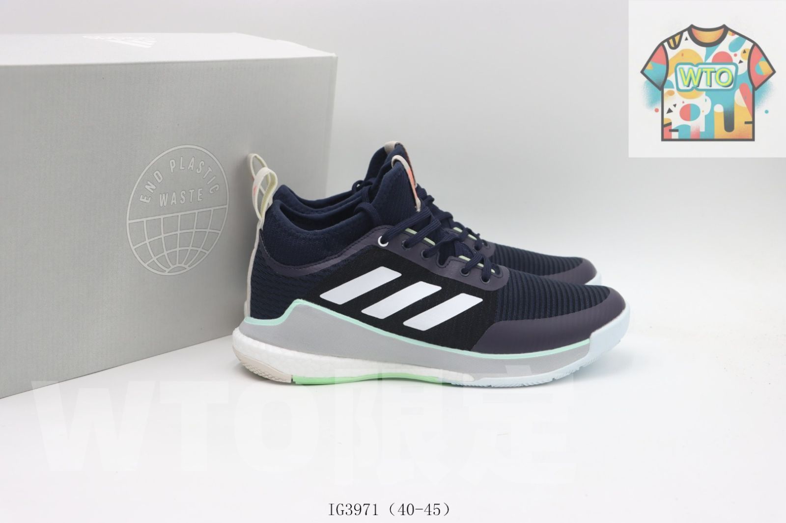 Adidas スポーツシューズ