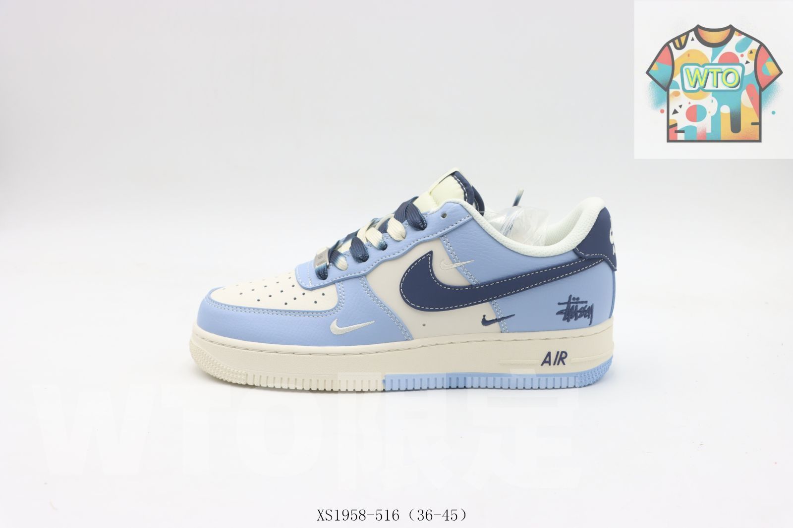 WTO通販 ナイキのスケートシューズ 白と青 XS 1958 - 5160-WTO輸入-SXR 51