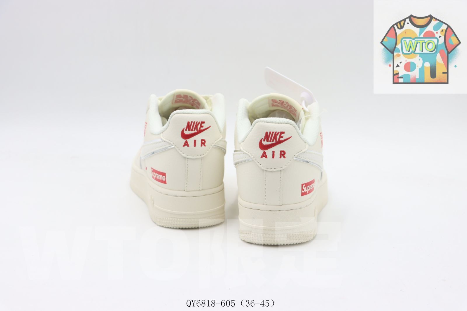 のスケートシューズ ホワイトレッド