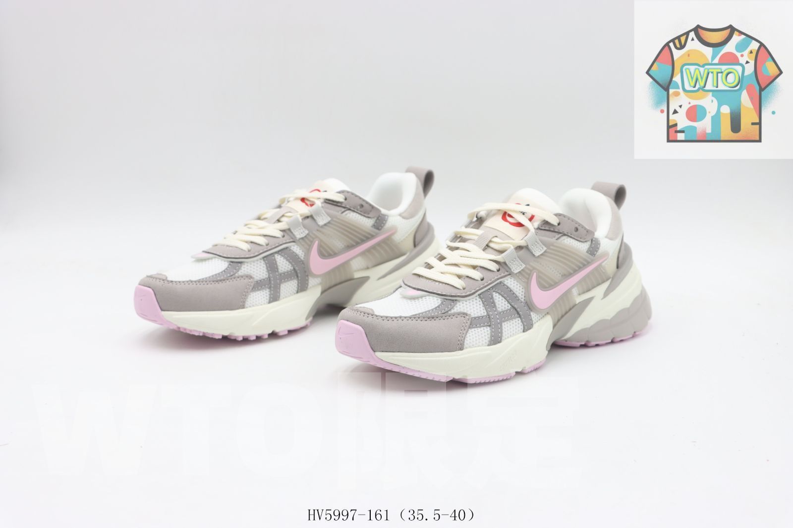  WTO通販 ナイキのランニングシューズ 白とピンク HV 5997 - 1610-WTO輸入-KCD 85 スニーカー キッズシューズ