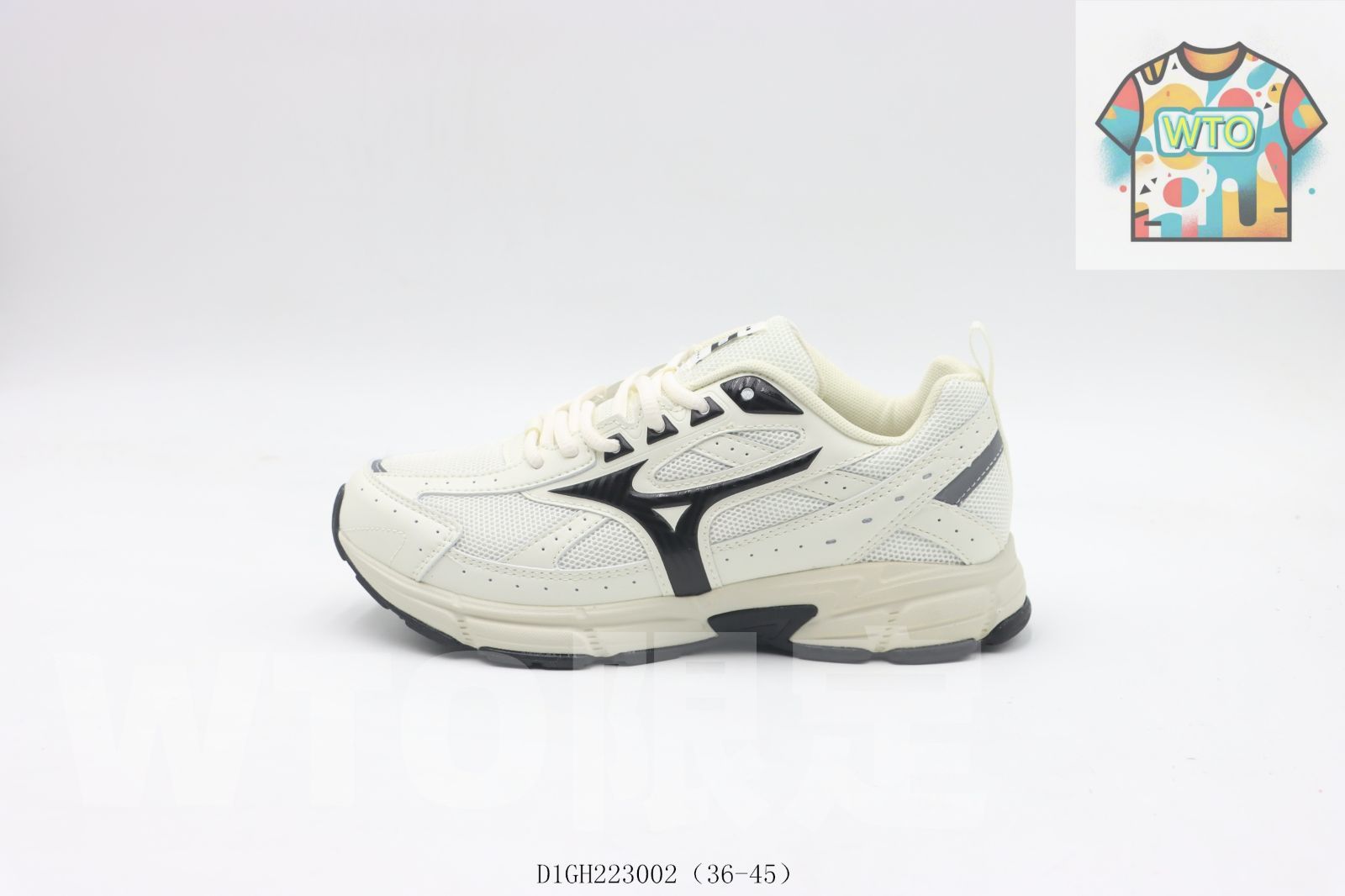 WTO通販 ミズノのランニングシューズ ホワイト＆ブラック -WTO輸入-TFN 21