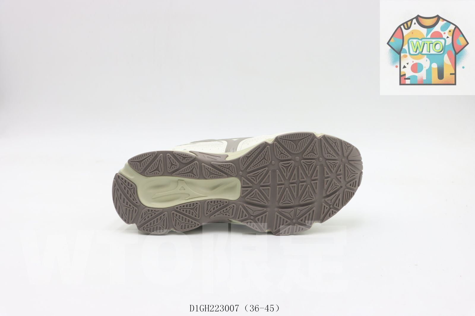 ミズノのランニングシューズ ホワイト＆グレー