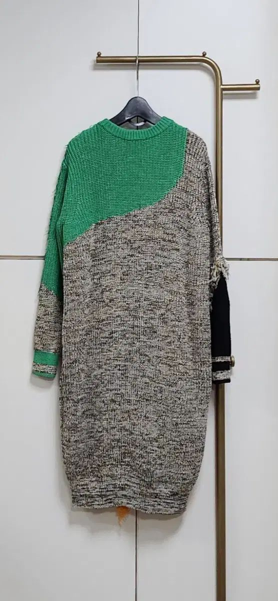  SJYP ブロック タッセル ニット ワンピースS 長袖 七分袖 ひざ丈ワンピース