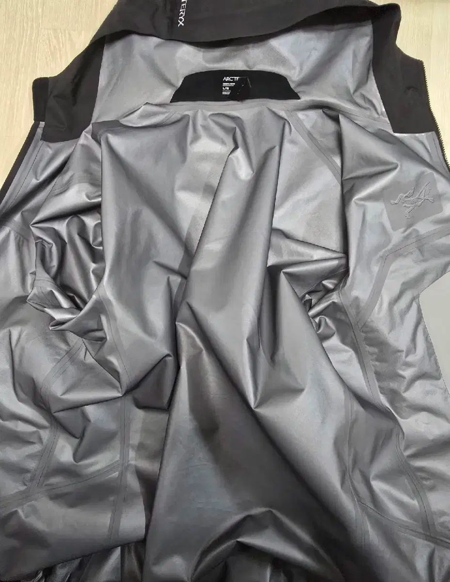 ARC TERYX アークテリクス ベータ L サイズ ブラック