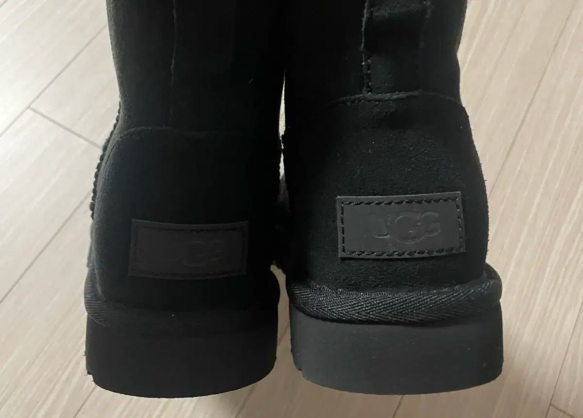 アメリカUGG UGG アグ Classic Mini II US 6