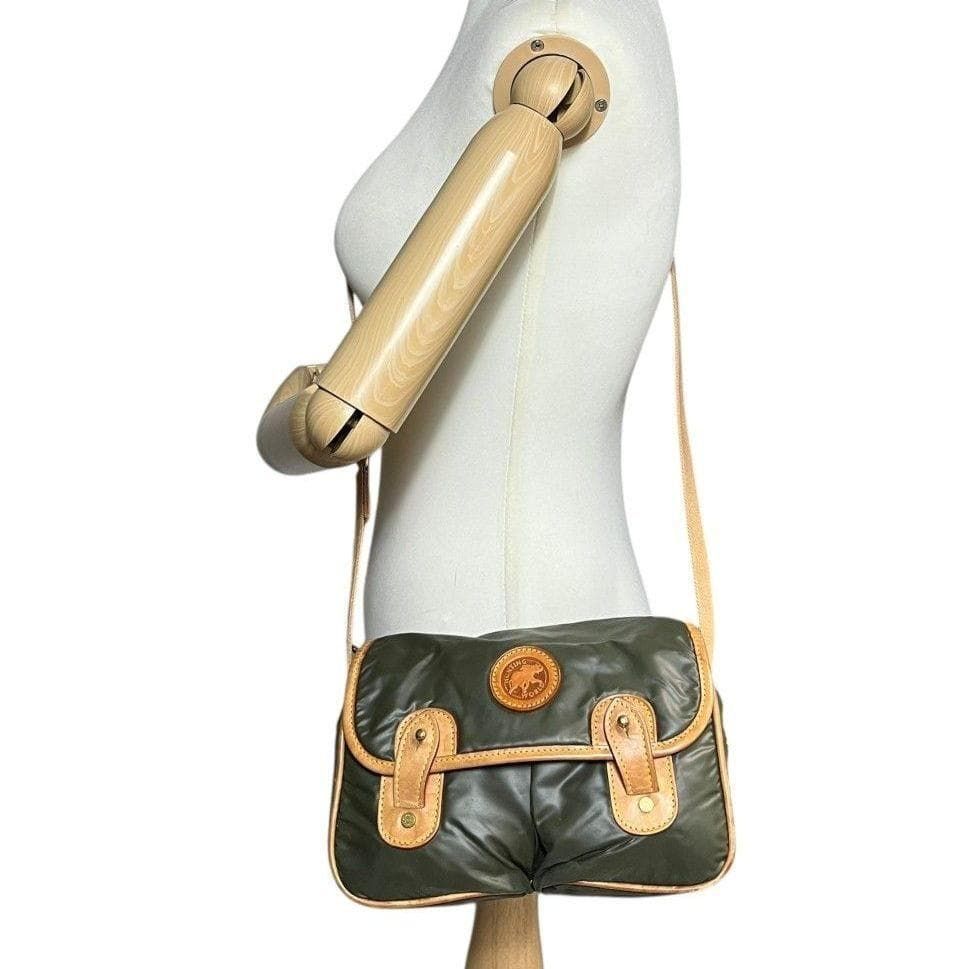 美品 HUNTING WORLD バチュークロス カーキ 斜め掛け レザー - メルカリ