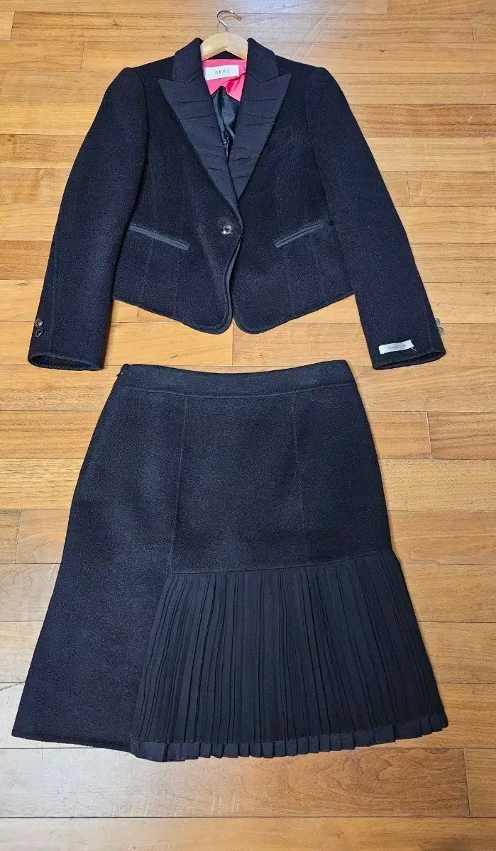 SJSJ ハンドメイド ウール100% アンゴラ セットアップ