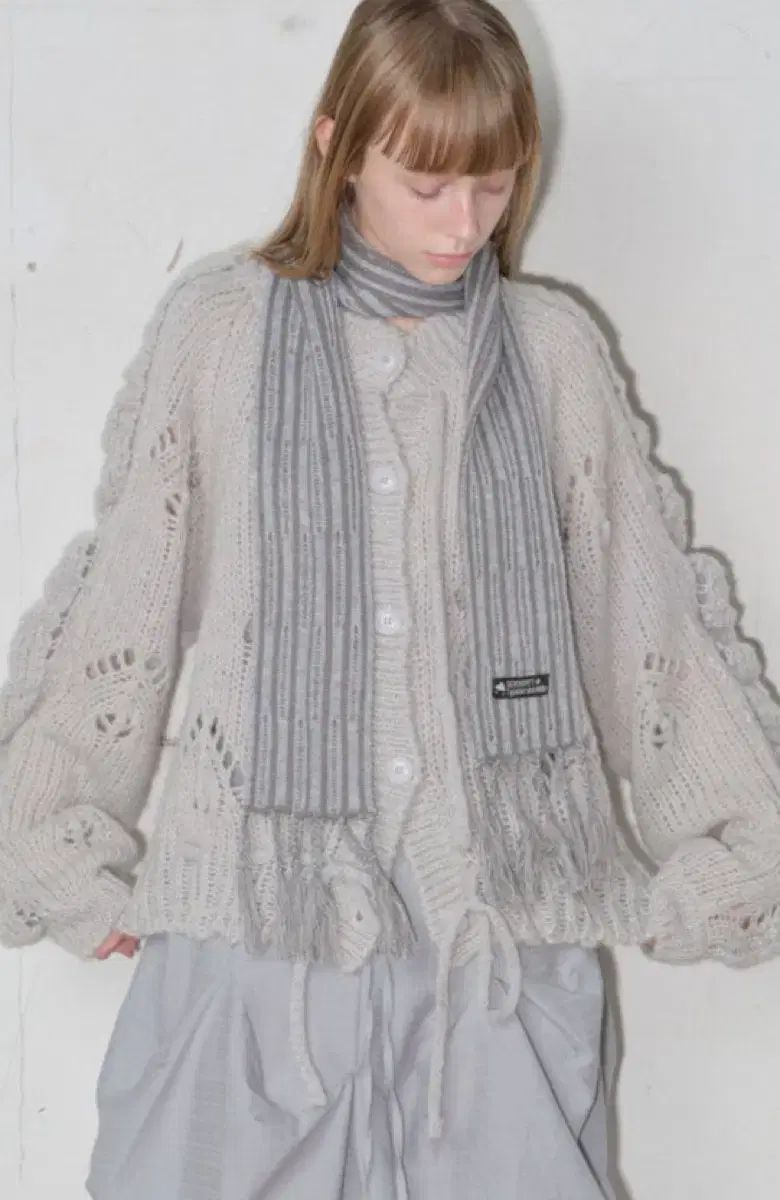 タイプサービス グリッター カーディガン