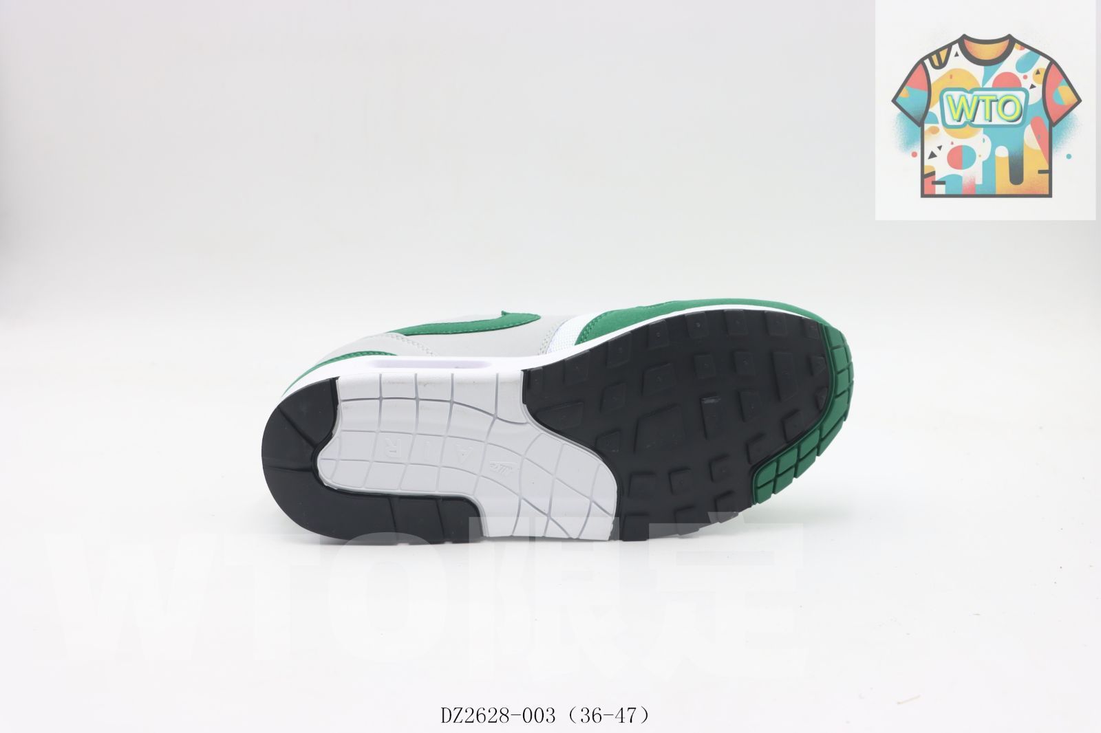 WTO通販 ナイキ ランニングシューズ 白グレーグリーン DZ 2628 003 WTO輸入 ZIX 02 冬靴 泥はね防止