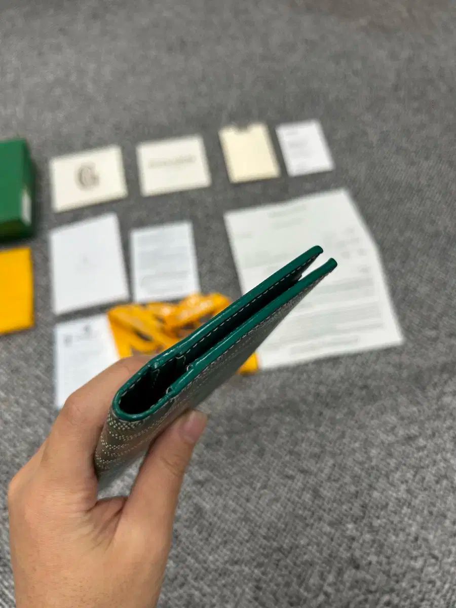 長財布 グリーン