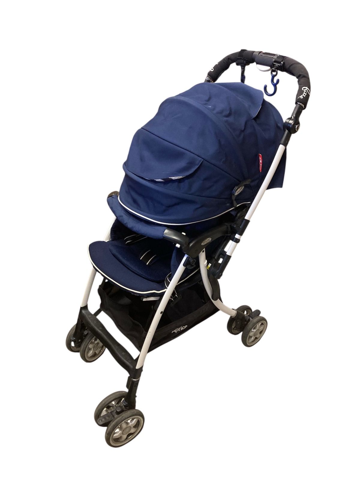 美品 Aprica ラクーナ ソファークッション レザーハンドル 限定 - メルカリ