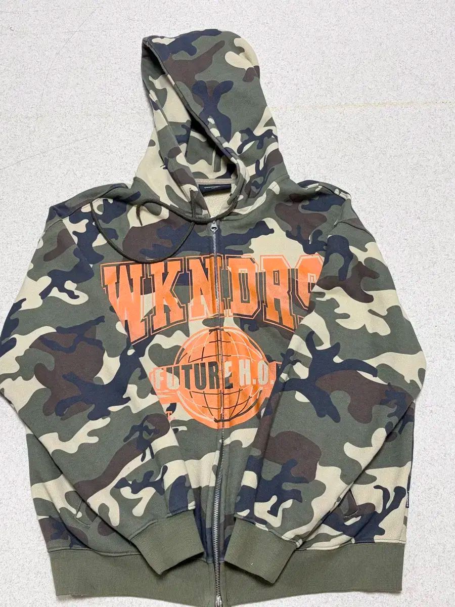 WKNDRS カモフラージュ ジップアップフーディー