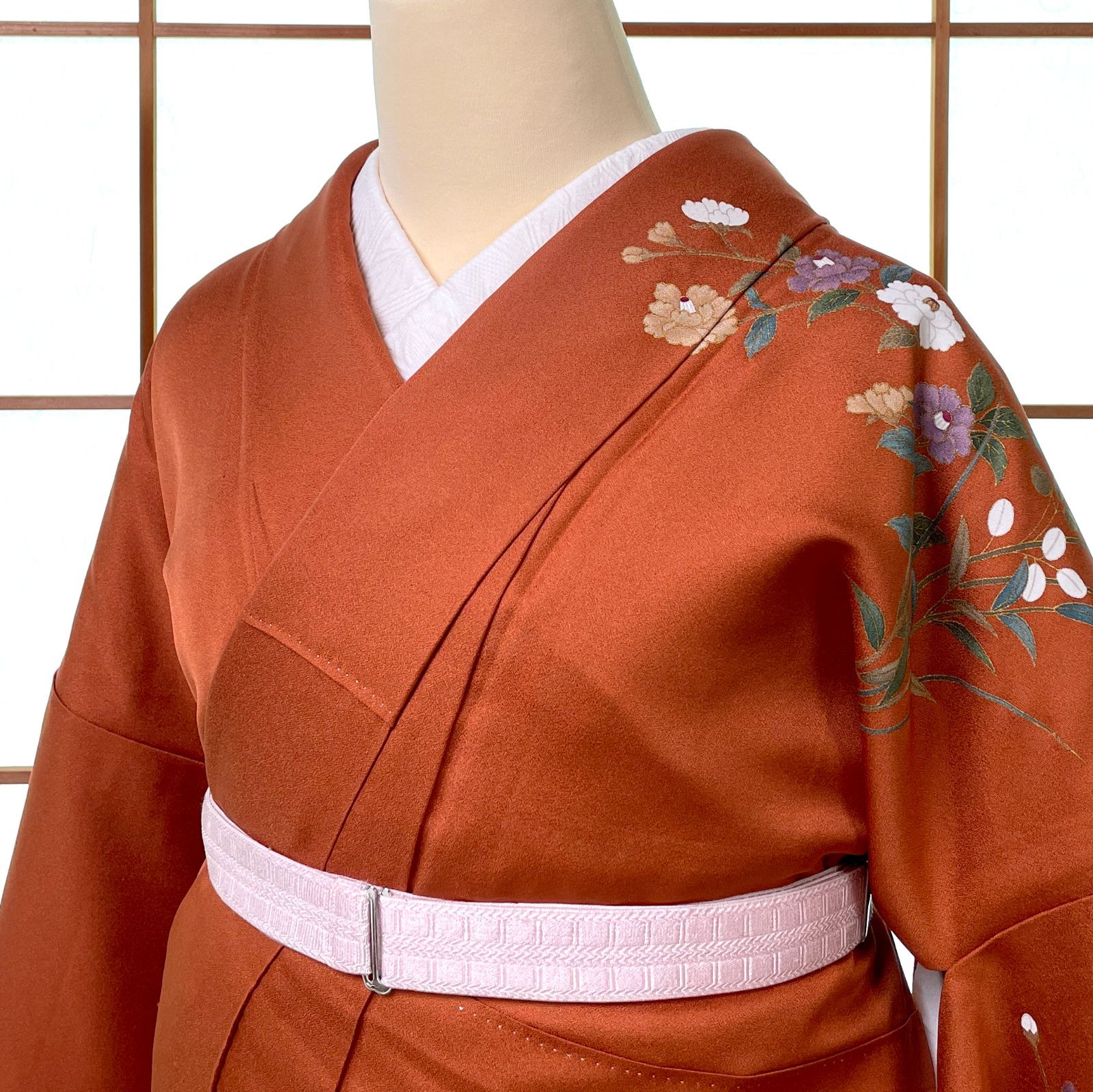 美品　訪問着　袷　正絹　着物　148㎝　ベージュ　水色　オレンジ　アンティーク 訪問着 袷 着物 金駒刺繍 金彩加工 水色 藍白色 四季の花 古典柄