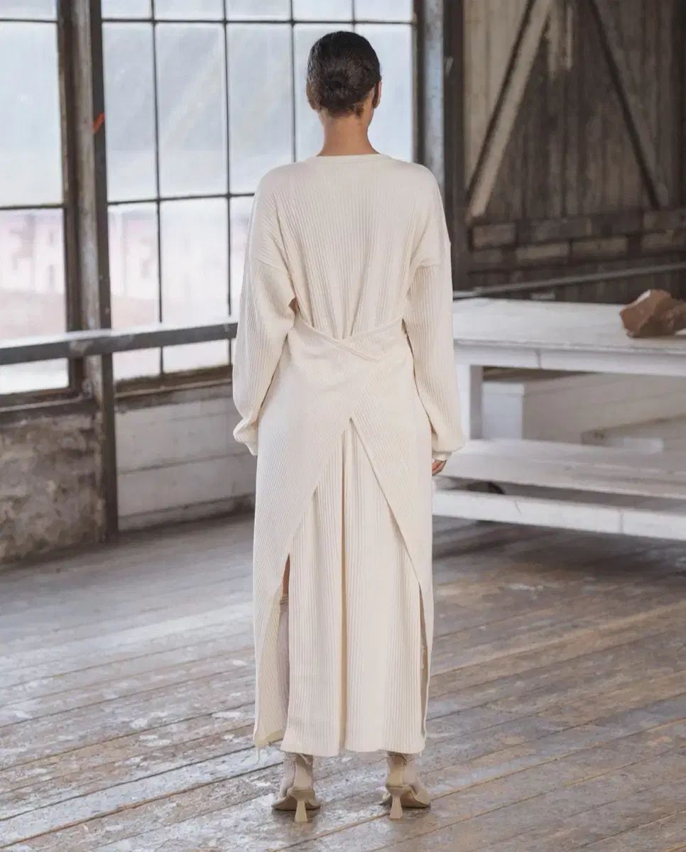 BASERANGE ベースレンジ ショウ Long ロング スリーブ カフタン ベージュ