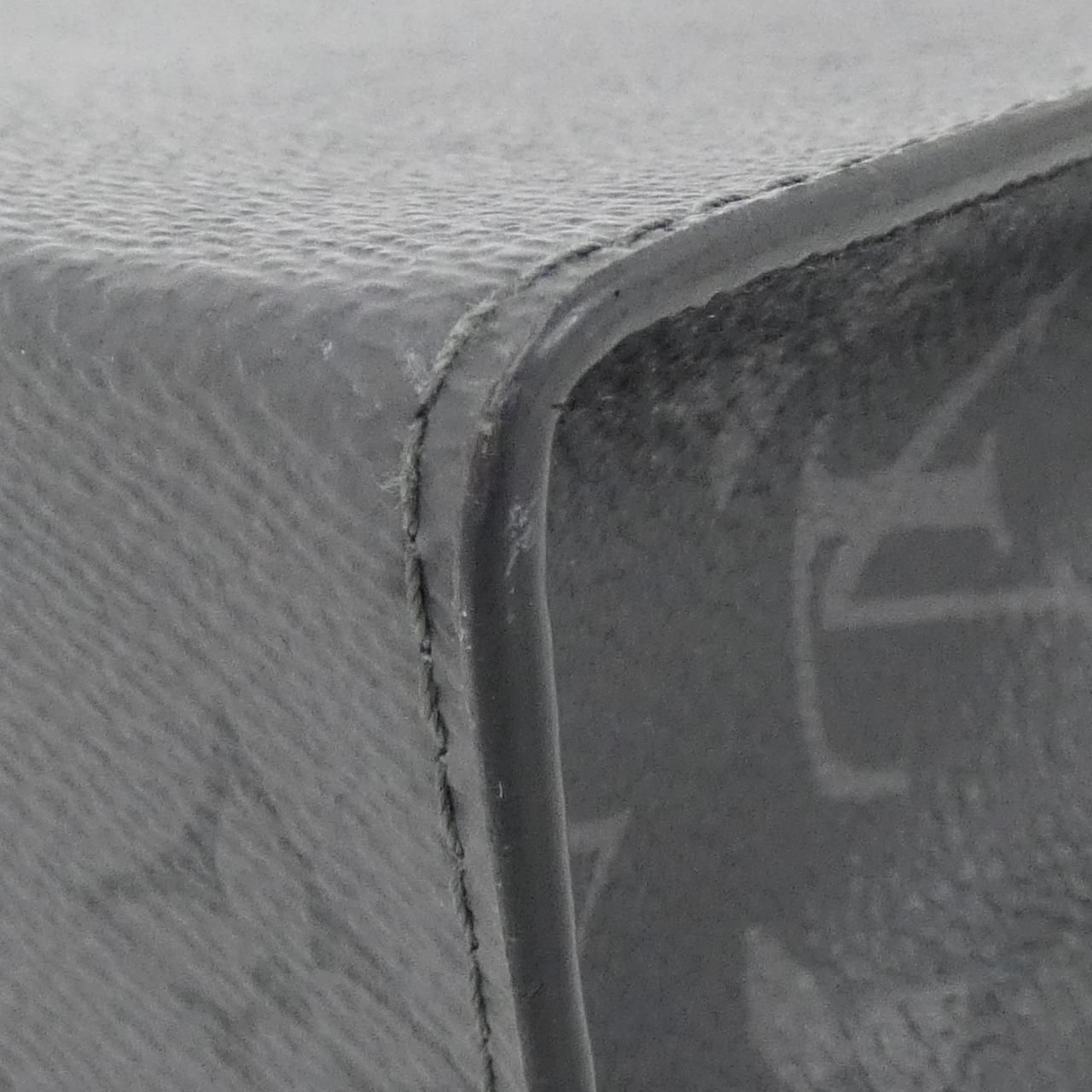 ルイヴィトン モノグラム エクリプス リバース ポシェット ヴォワヤージュ M69535 バッグ