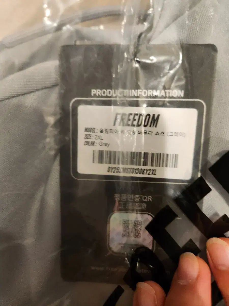 DOM オリンピア バミューダ ショーツ グレー 商品 いたします