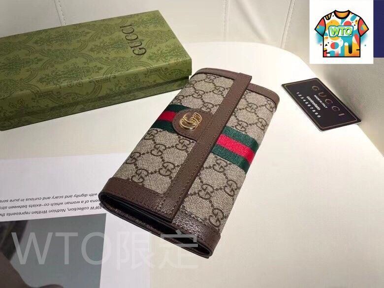 今日 Gucci グッチ ショート財布 表裏頭層小牛皮使用で超薄設計で携帯性に優れる