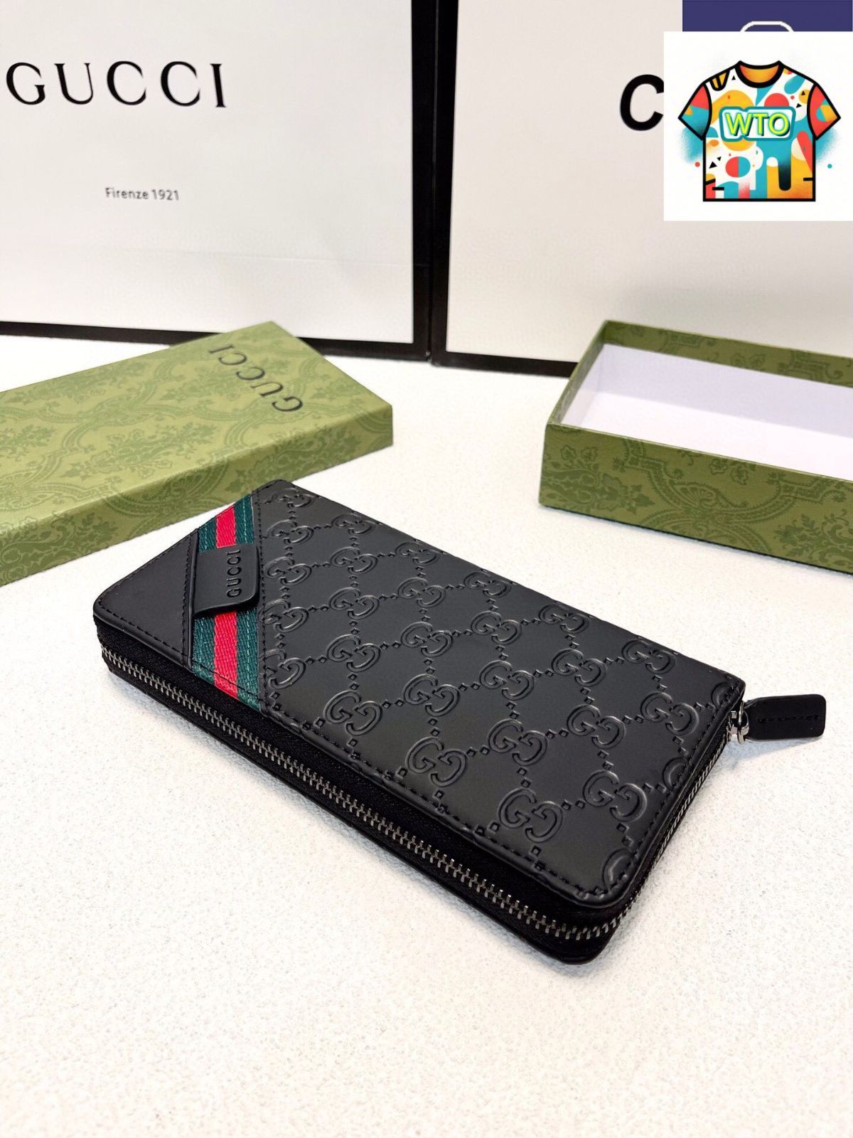 モッズ牛皮を使用 精緻なステッチ仕上がり