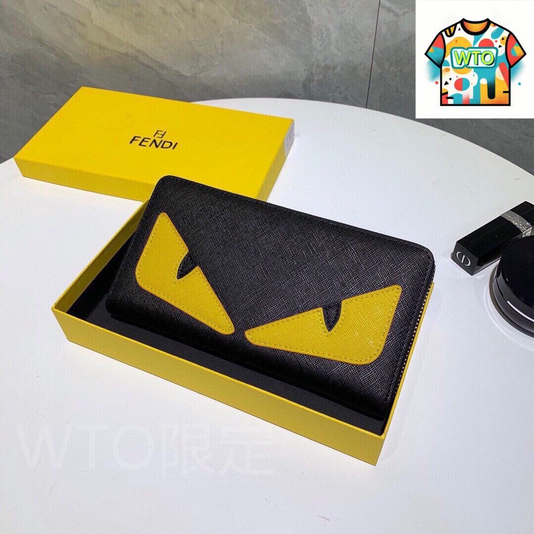 今日 Fendi フェンディ メンズハンドポーチ 原版頭層牛皮使用で充実した収納力と な手触りを備える