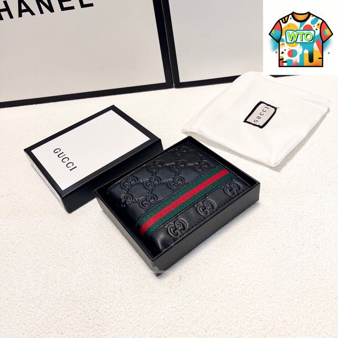 今日 Gucci グッチ GG スプリームキャンバスシリーズ 同 新ショート財布 牛皮内張り