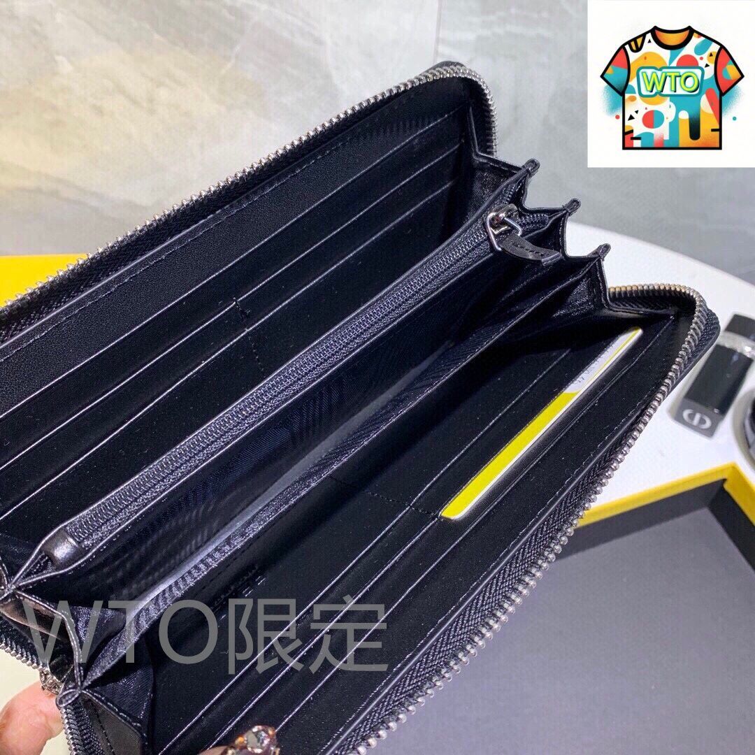 Fendi フェンディ