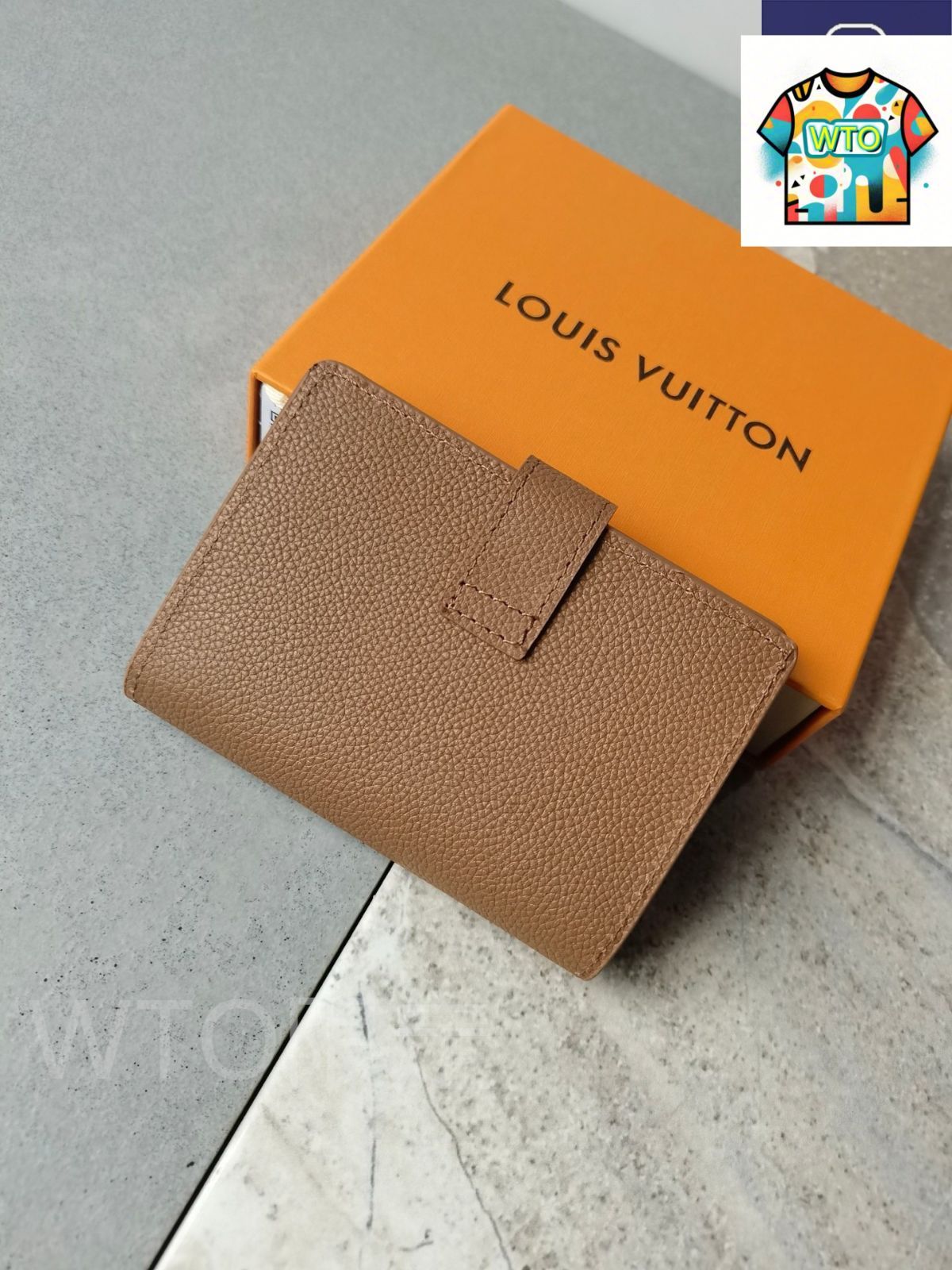 WTO通販 Louis Vuitton ルイ ヴィトン ポルトフォール ローイ コンパクト 財布 小牛皮製で風格的な金具を装飾-WTO輸入-UIV 62