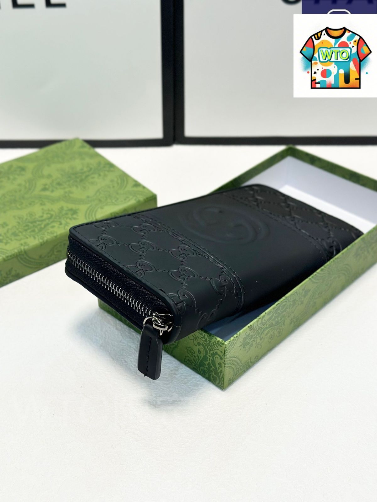 グッチ クラシックレザー