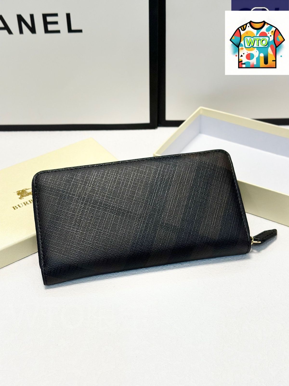 今日 Burberry バーバリー ハンドポーチ 原版牛皮使用 多ポケットで大容量を実現