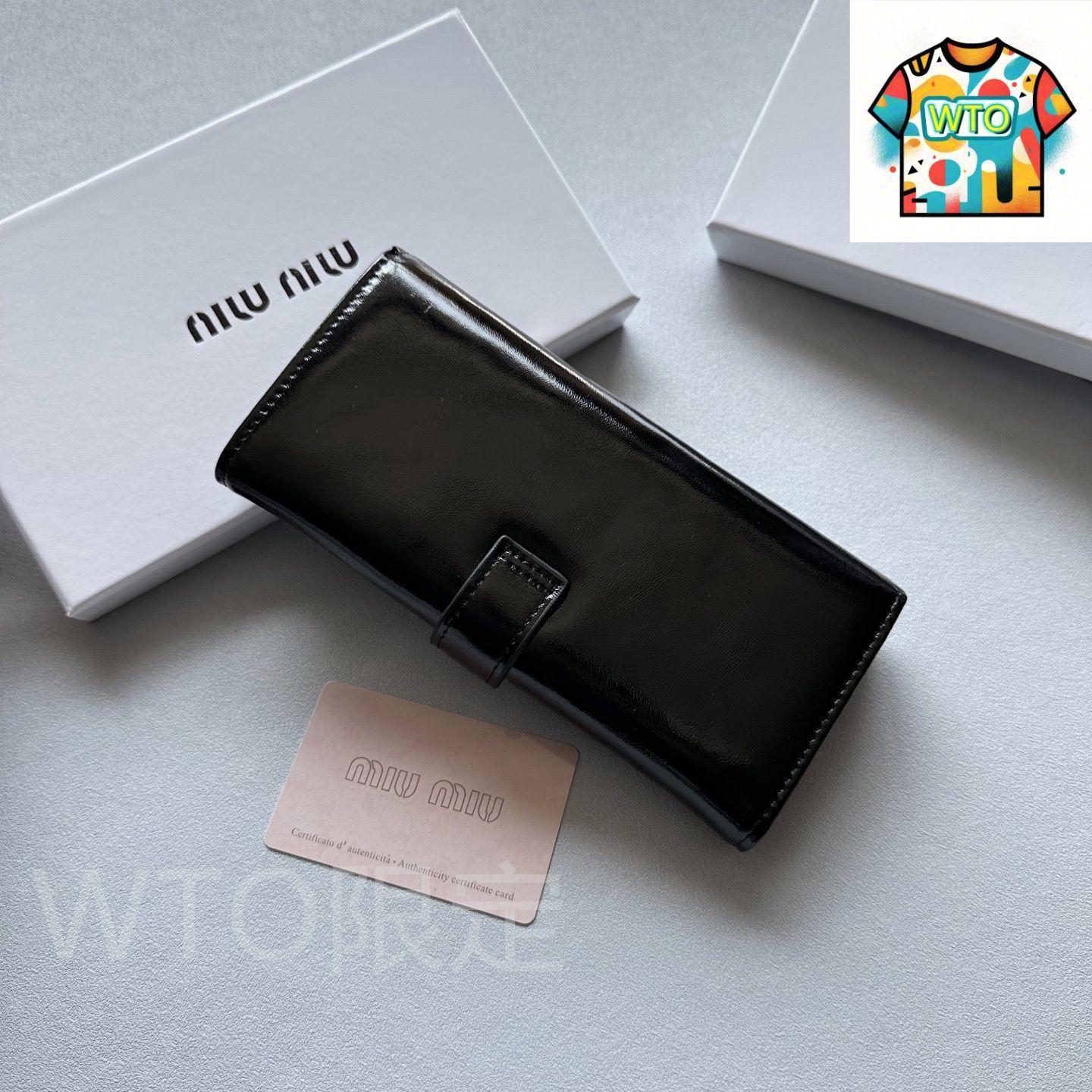 財布 油蝋小牛皮使用