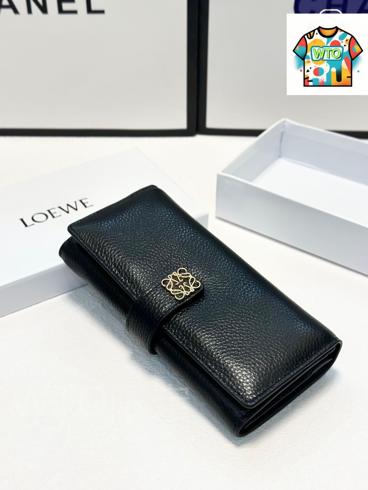 今日 Loewe ロエベ ロングウォレットシリーズ 牛皮を採用し精巧な仕上げを備える