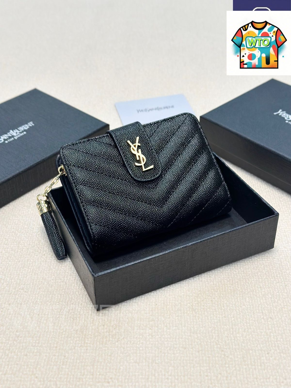 今日 YSL サンローラン ショート三折財布 優れた皮革質感を持ち 実用的な内部設計でファッション性に富む-WTO輸入2