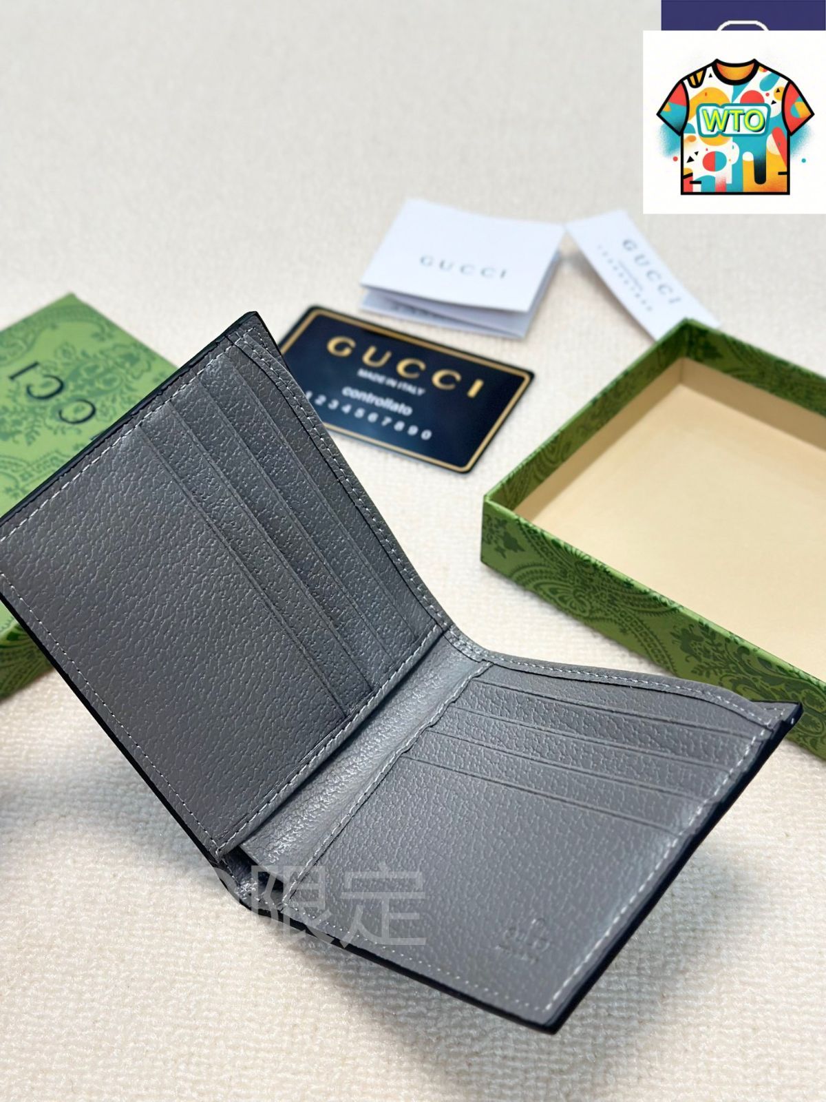 今日 Gucci グッチ シルクスクリーン柄ショート財布シリーズ GG 人工皮革使用で分解 でファッショナブル