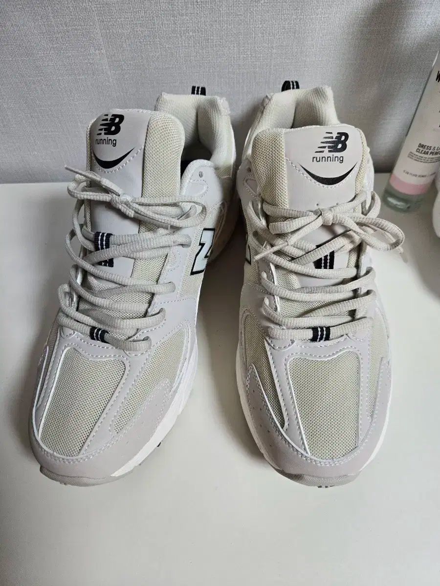 ニューバランス 530 ベージュ 290サイズ