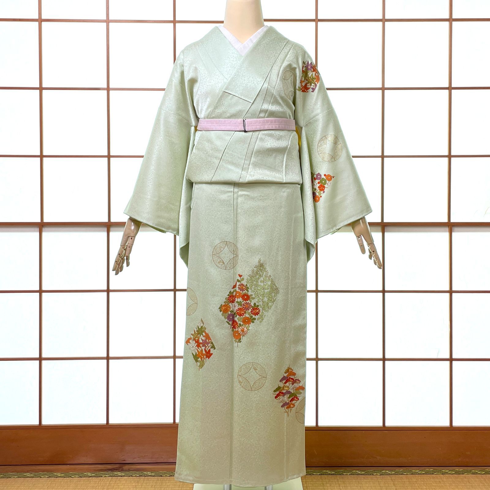 付下げ着物 袷 正絹 金彩 刺繍 菱に草花 七宝 ペールグリーン 着物