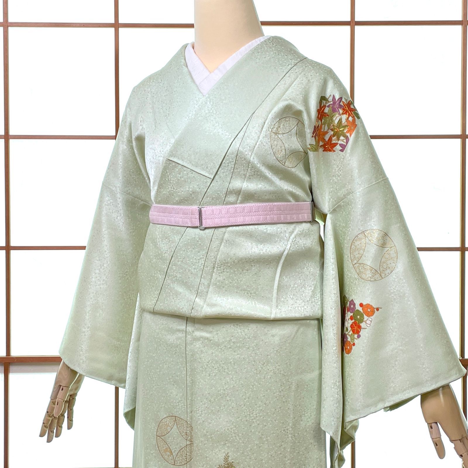 付下げ着物 袷 正絹 金彩 刺繍 菱に草花 七宝 ペールグリーン 着物